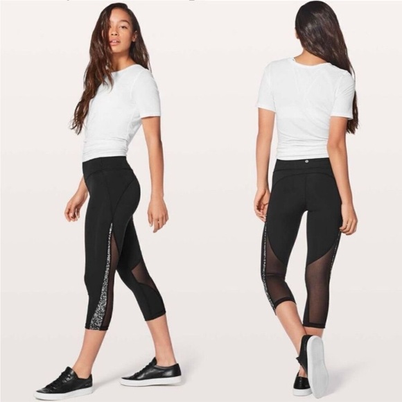 Lululemon Mix & Mesh Crop Leggings Black / Chirasu - Picture 1 of 10